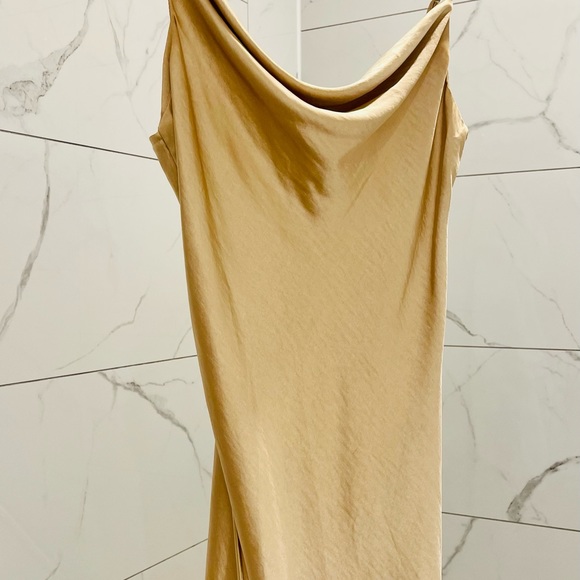 Princess Polly- soft golden champagne silk midi dress - Picture 6 of 6